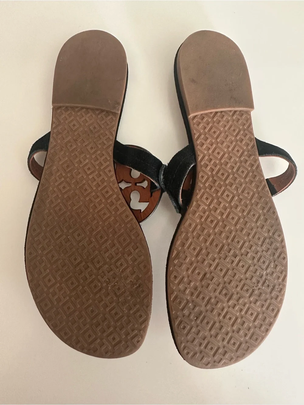 Tory Burch Miller Suede Sandals Black Gold Logo Thong Size 8